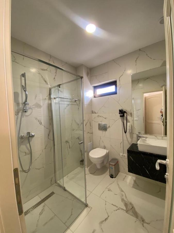 Ocaua Lui Cuza Hotel Tecuci Ngoại thất bức ảnh